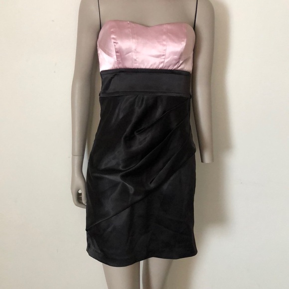 🚨 Mean Girls Dress Alert🚨 pink&black satin dress - Picture 4 of 7